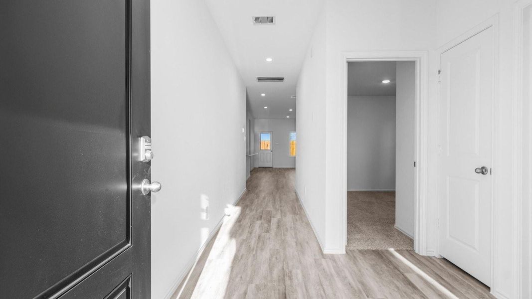 *All images, rooms measurements are approximate. All information, including pricing, is subject to change.