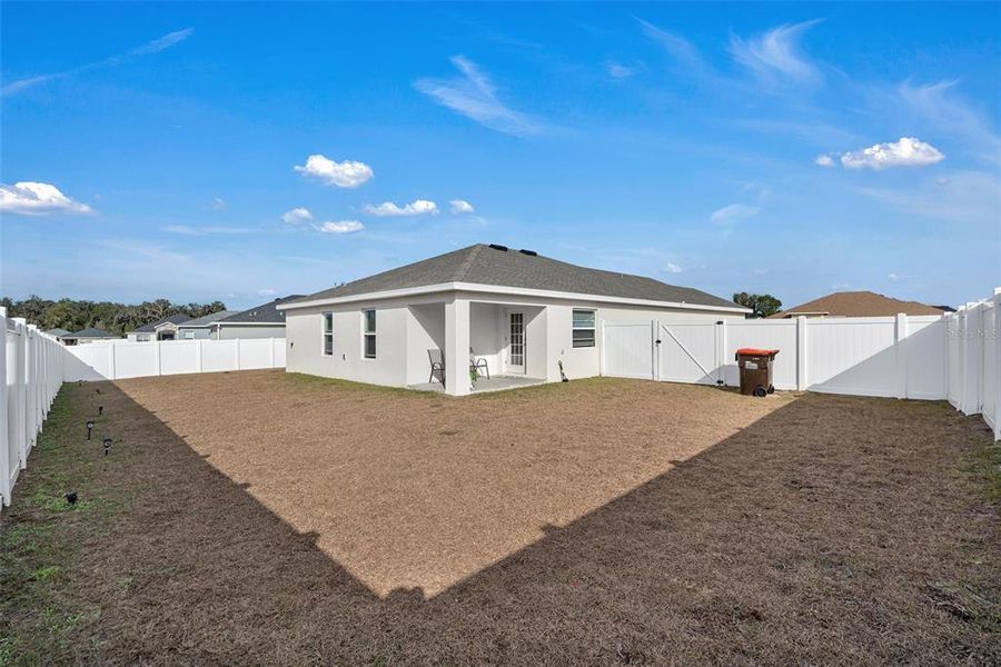 Exterior details and patio area of a home in , Ocala (Image 28).