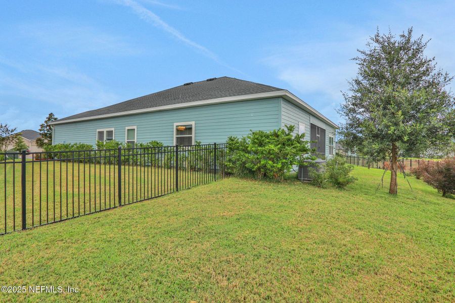 Exterior details and patio area of a home in , Green Cove Springs (Image 24). Exterior details and patio area of a home in , Green Cove Springs (Image 24).