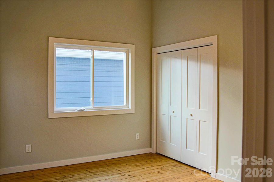 Spacious, unfurnished interior of a new home in , Asheville (Image 23).