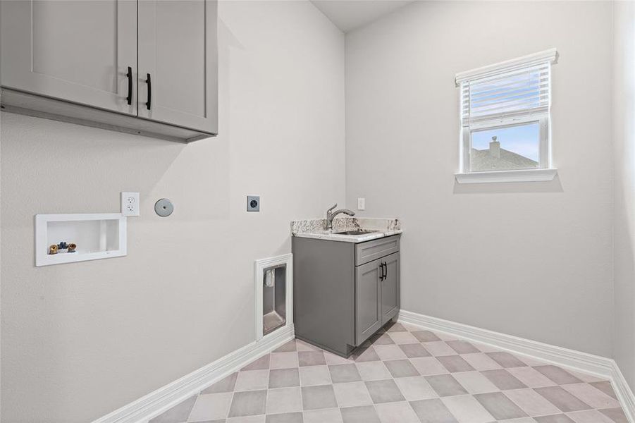 Furnished interior view inside a new home in , Troy (Image 16).