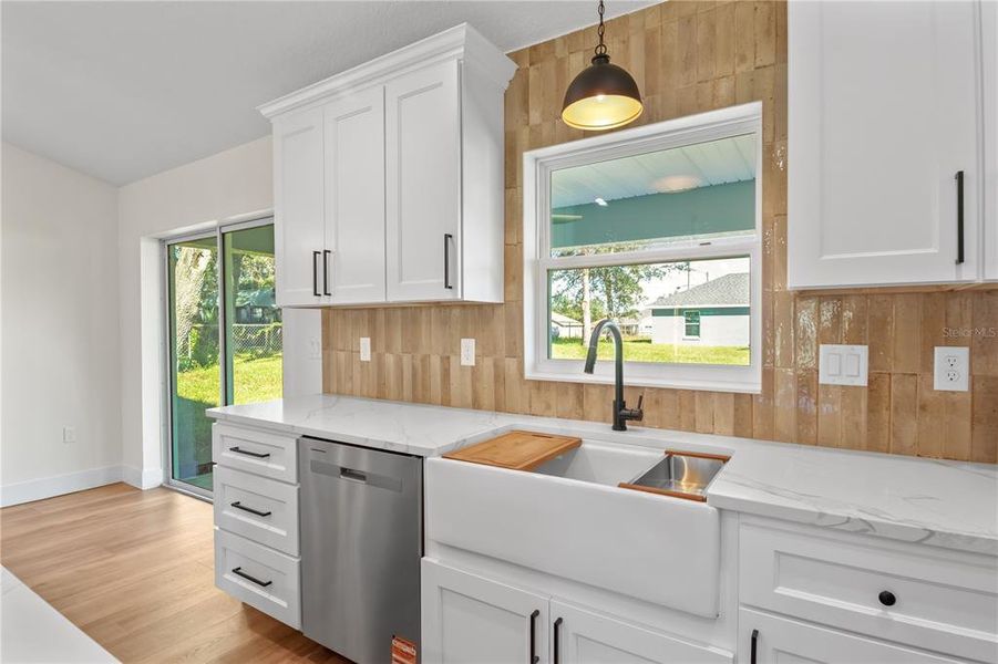 Furnished interior view inside a new home in , Dunnellon (Image 6).