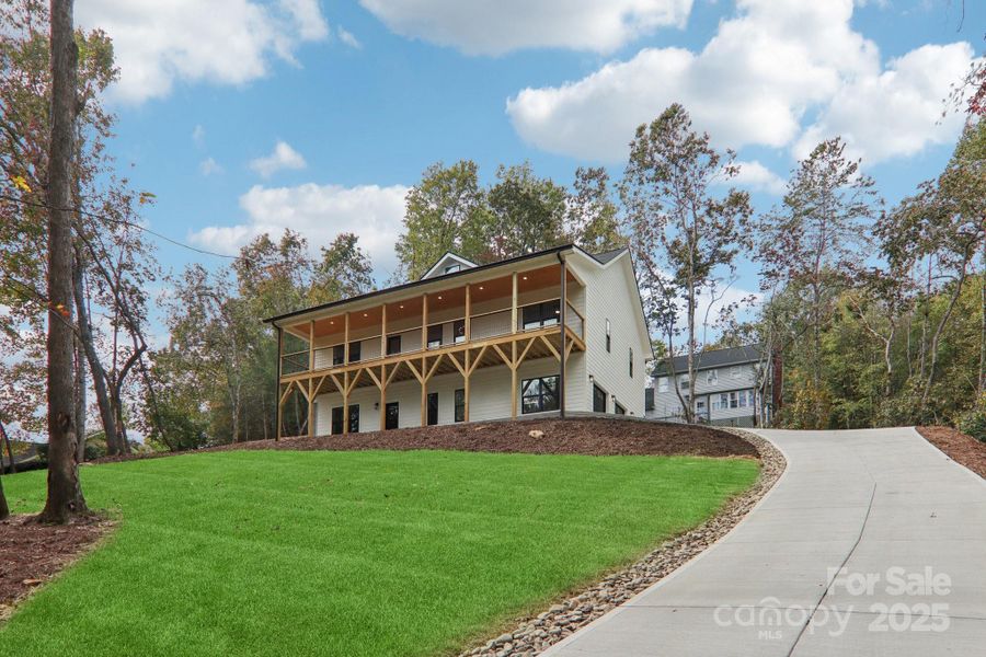 Image 44 of a home in . Image 44 of a home in .