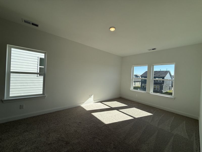 Spacious, unfurnished interior of a new home in Nexus – Park Collection, Gallatin (Image 34).
