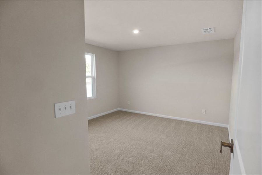 Image 14 of a home in Bronson Ridge.