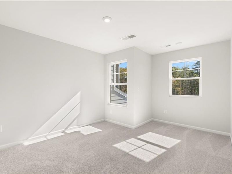 Spacious, unfurnished interior of a new home in Lake Shore, Winder (Image 21).