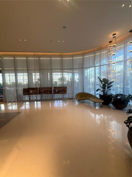 Community amenities in , Miami (Image 16).