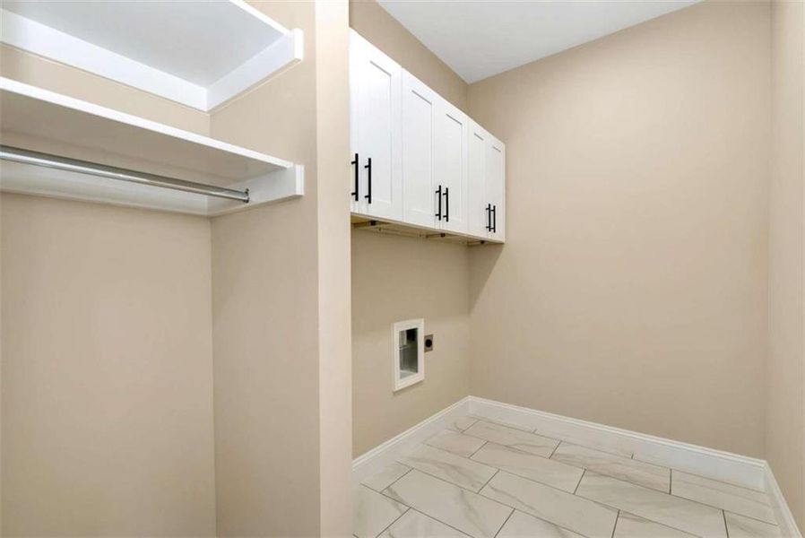 Spacious, unfurnished interior of a new home in , Jefferson (Image 16).