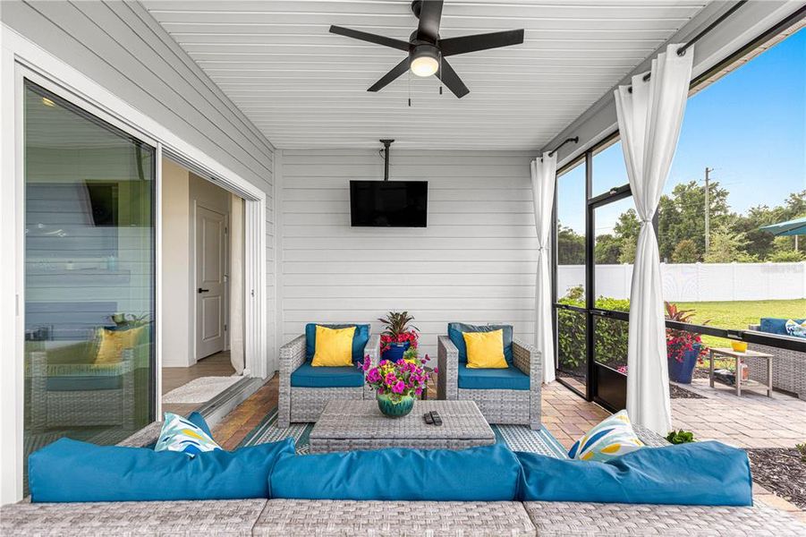 Exterior details and patio area of a home in , Ocala (Image 35).