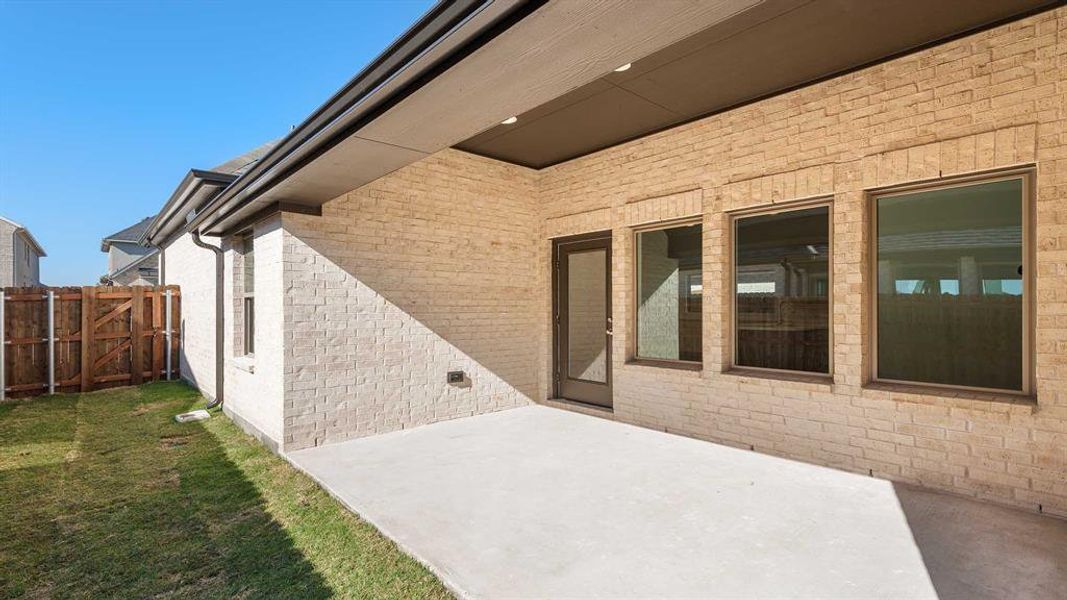 Exterior details and patio area of a home in Avondale 40', Fate (Image 3). Exterior details and patio area of a home in Avondale 40', Fate (Image 3).