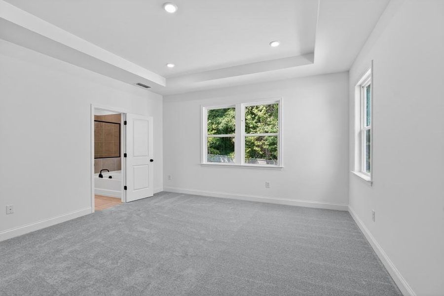 Spacious, unfurnished interior of a new home in Nichols Farm, Dacula (Image 23).