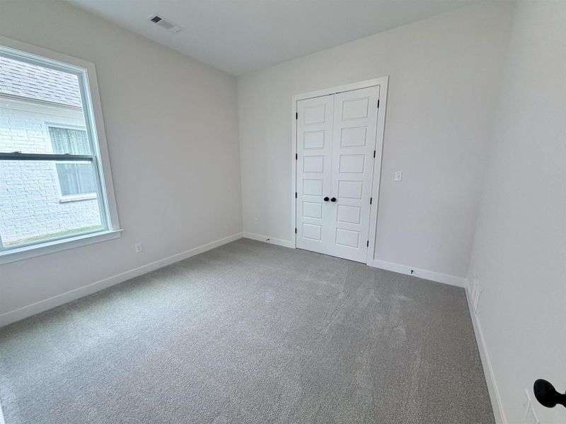 Spacious, unfurnished interior of a new home in Lockwood, Collierville (Image 19).