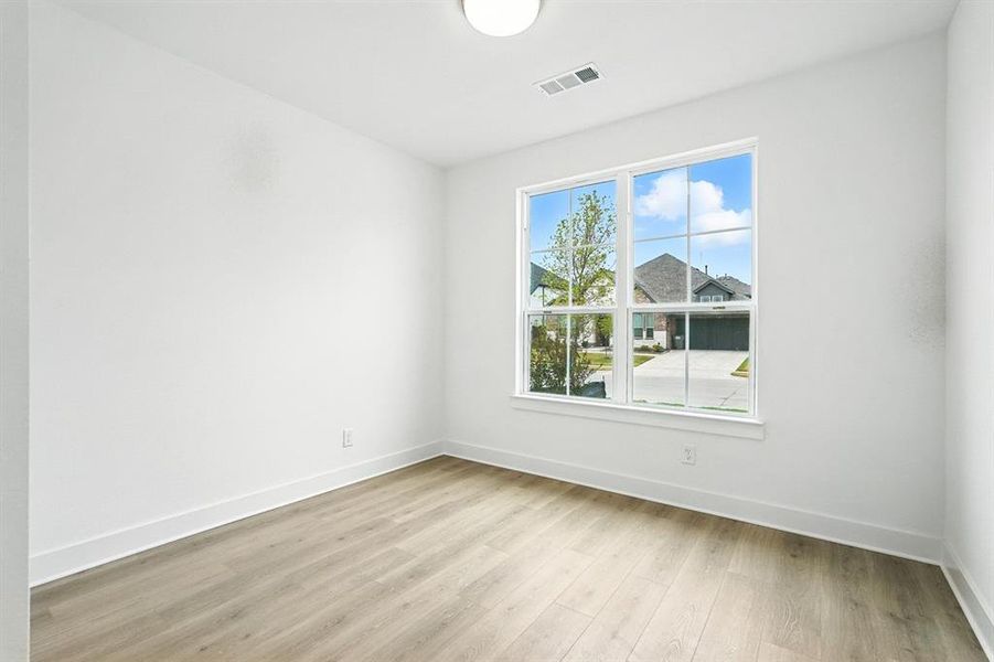 Spacious, unfurnished interior of a new home in Sonoma Verde: 60ft. lots, McLendon-Chisholm (Image 17).
