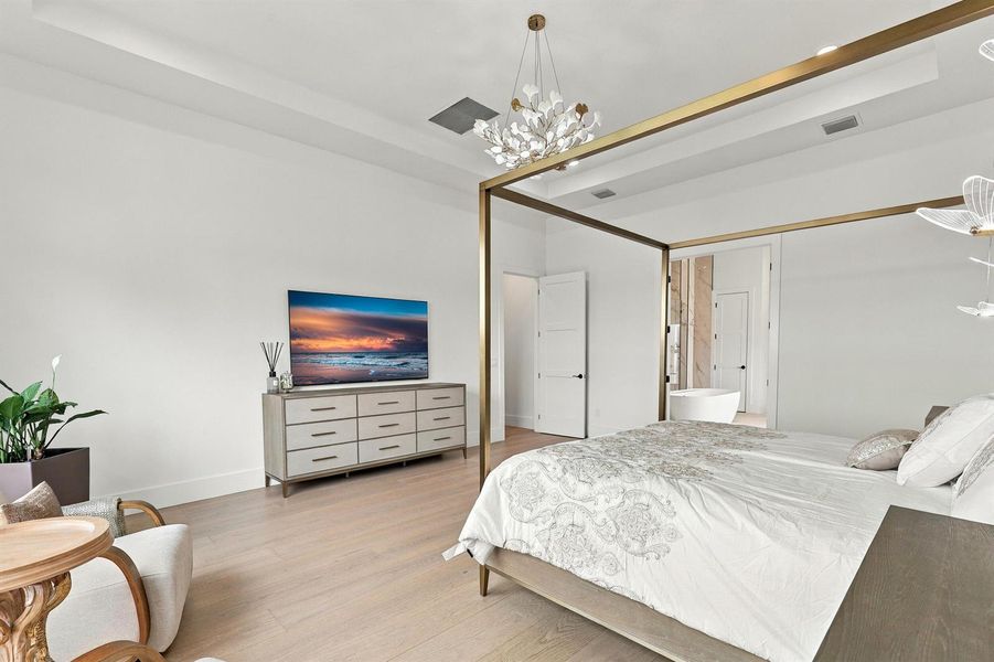 Expansive Primary Suite Expansive Primary Suite