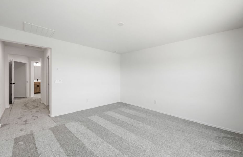 Spacious, unfurnished interior of a new home in Parkside at Anthem at Merrill Ranch, Florence (Image 20).