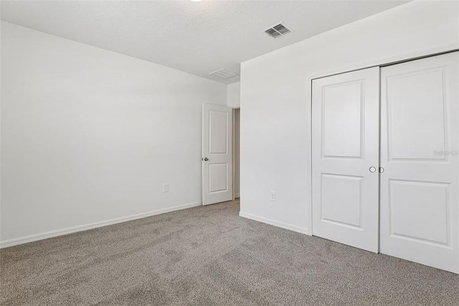 Spacious, unfurnished interior of a new home in Hamilton Bluff - Signature Series, Lake Hamilton (Image 35).