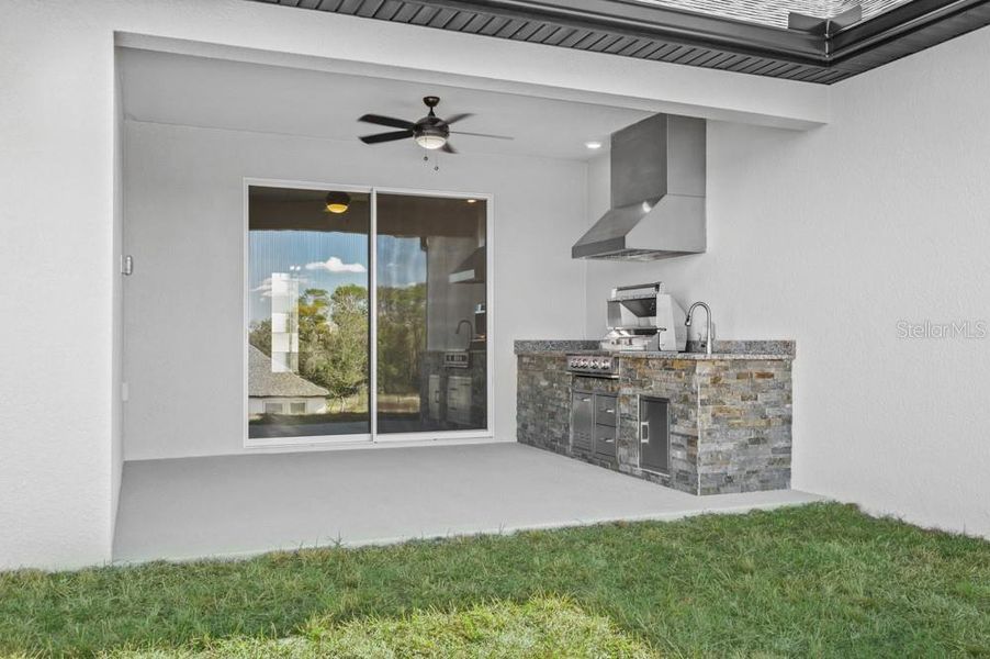 Exterior details and patio area of a home in , Fruitland Park (Image 20). Exterior details and patio area of a home in , Fruitland Park (Image 20).