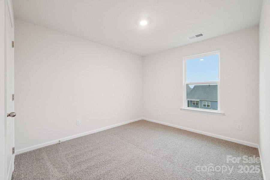 Spacious, unfurnished interior of a new home in Laurelbrook, Sherrills Ford (Image 20).