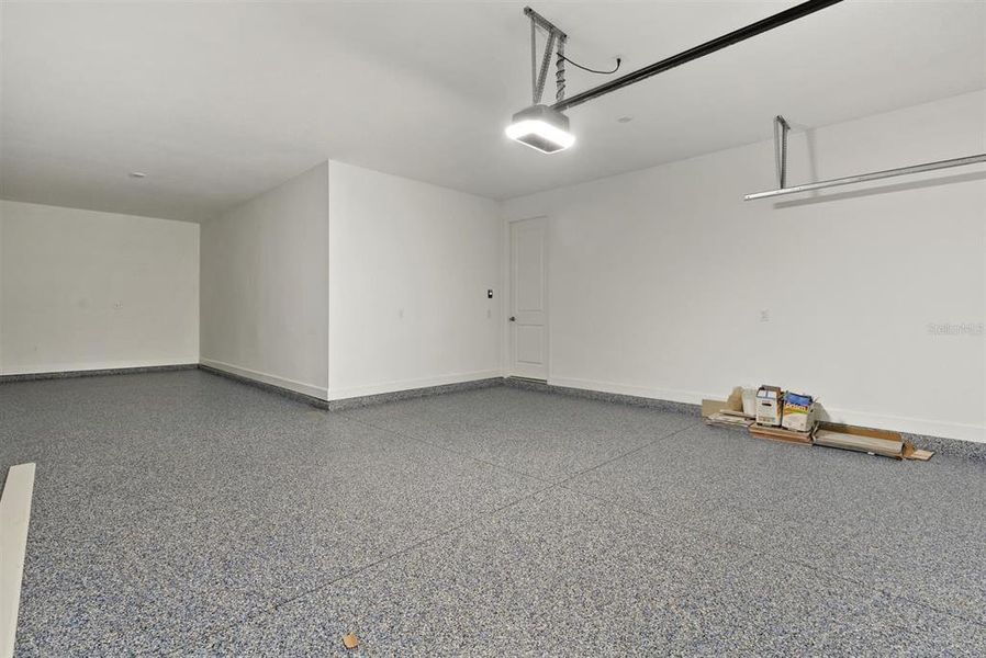 Spacious, unfurnished interior of a new home in Park East at Azario, Bradenton (Image 21). Spacious, unfurnished interior of a new home in Park East at Azario, Bradenton (Image 21).