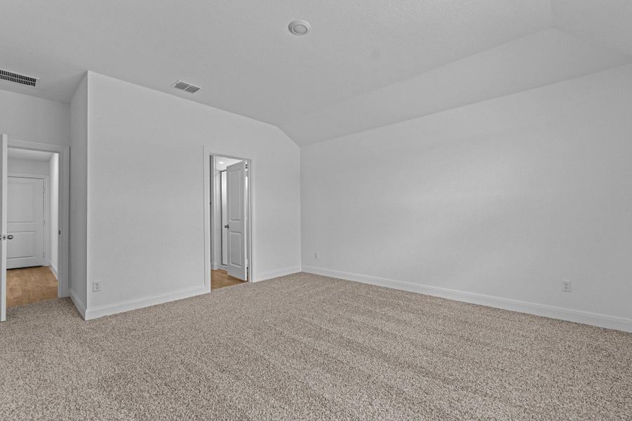 Spacious, unfurnished interior of a new home in Railhead, Cedar Creek (Image 17). Spacious, unfurnished interior of a new home in Railhead, Cedar Creek (Image 17).
