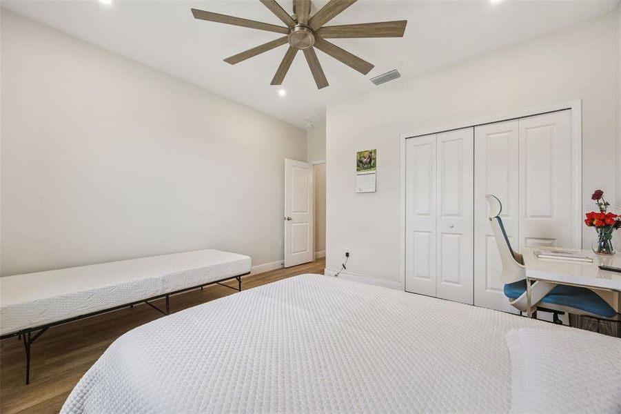 Furnished interior view inside a new home in , Minneola (Image 31).