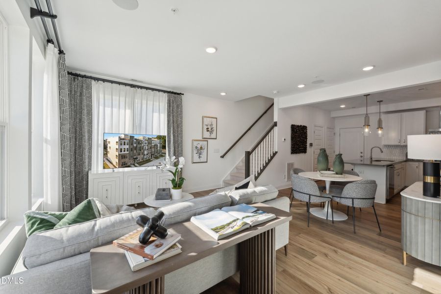 P_RAL_GRY_Tessa_INT_MLV_4