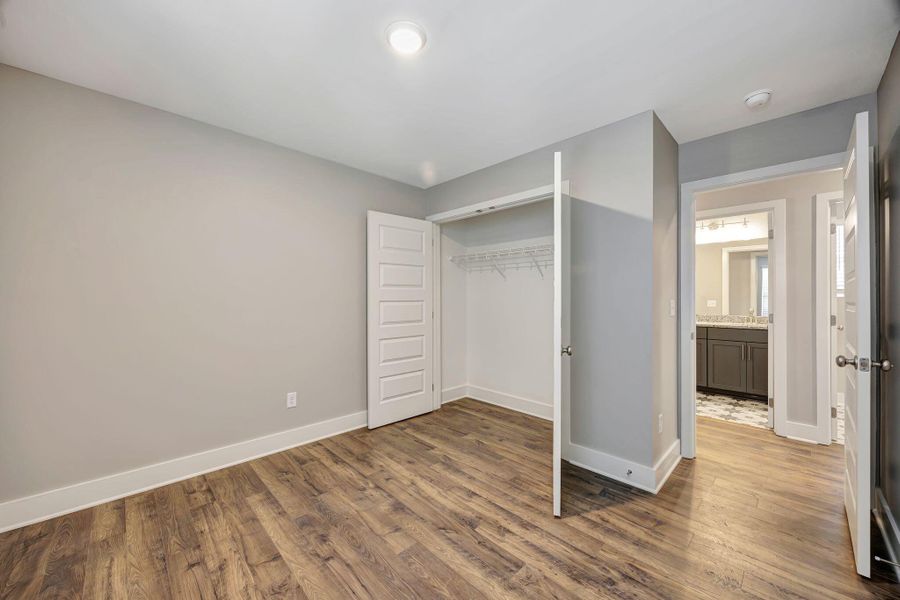 Example Interior 18 Example Interior 18