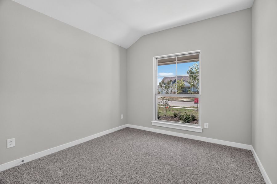 Spacious, unfurnished interior of a new home in Craftsman's Corner, Cleburne (Image 30).