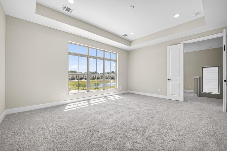 Spacious, unfurnished interior of a new home in , Houston (Image 30).