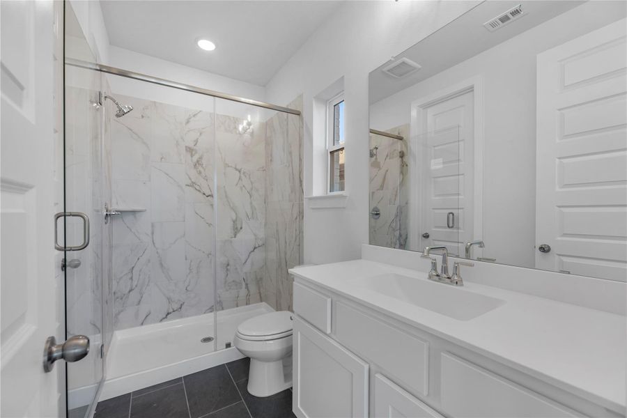 Representative image. Features, specifications, selections and colors may vary.