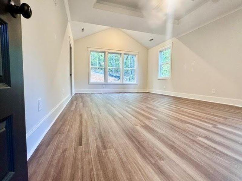 Spacious, unfurnished interior of a new home in , Carrollton (Image 23).