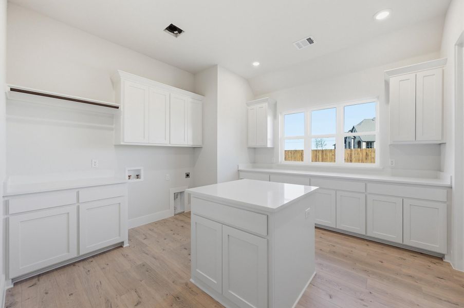 Furnished interior view inside a new home in Coyote Crossing, Godley (Image 15). Furnished interior view inside a new home in Coyote Crossing, Godley (Image 15).