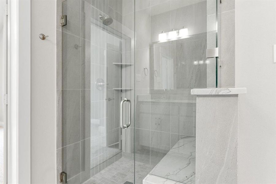 021-8517DelRioTrail-Rowlett-TX-75089-PrimaryBathroom.jpg-SMALL