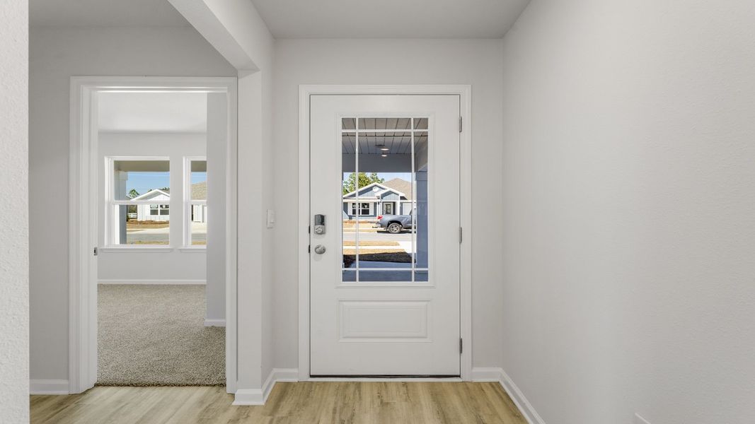 Representative unfurnished interior of a home built from the Lakeside by D.R. Horton in Sunny Hills, Chipley (Image 11).