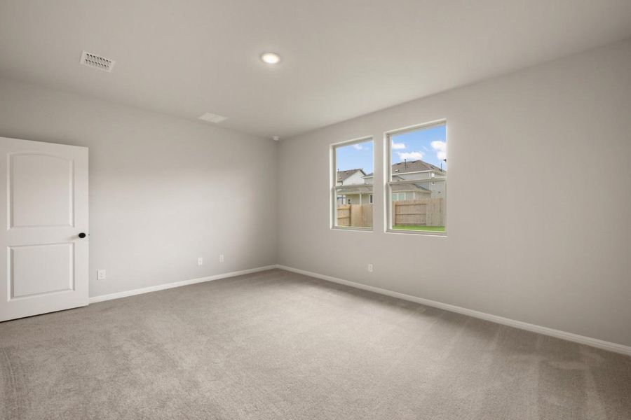 Spacious, unfurnished interior of a new home in Patterson Ranch, Georgetown (Image 23).