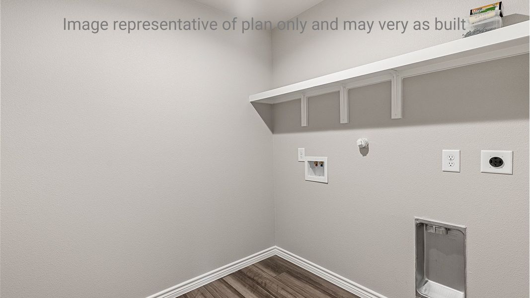 Spacious, unfurnished interior of a new home in King's Landing, Corpus Christi (Image 25).