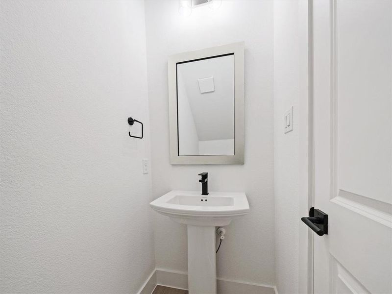 Image 28 of a home in Royal Court.