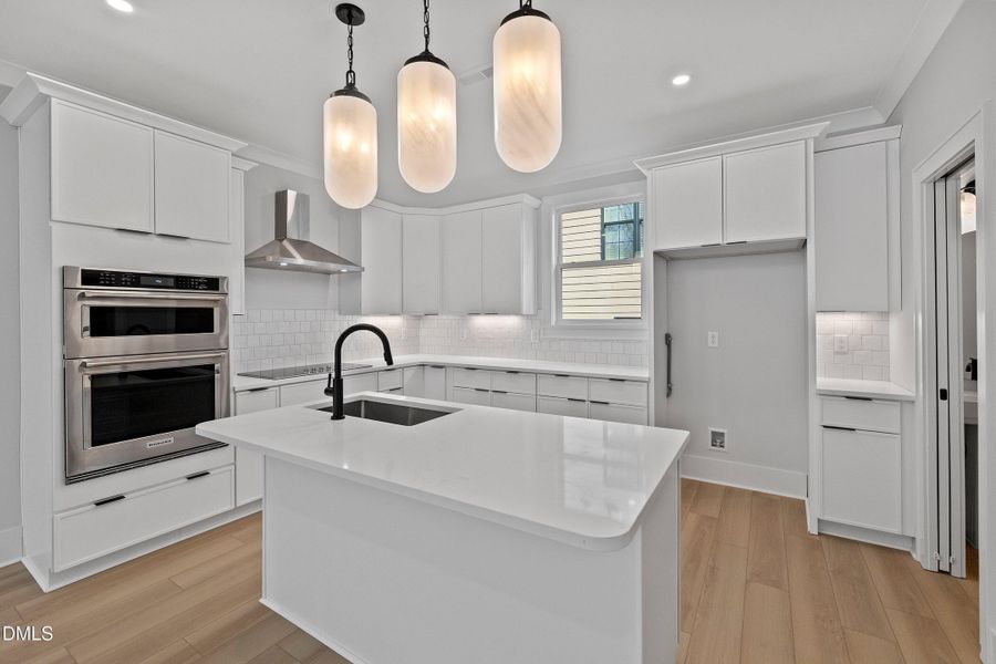 22-219 S West St_2207