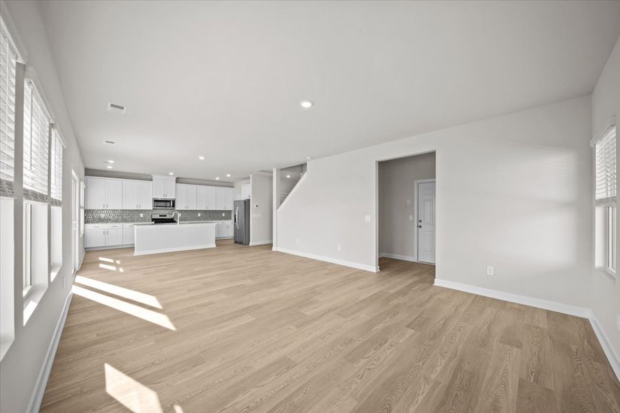 Spacious, unfurnished interior of a new home in Brayfield Manor - Signature Collection, Wellford (Image 15).