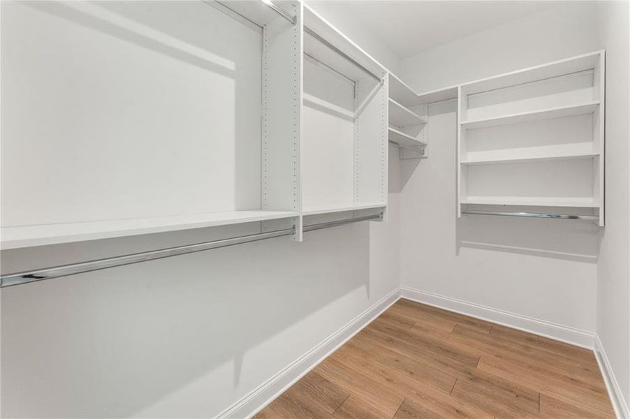 Spacious, unfurnished interior of a new home in The Courtyards at Post Road, Cumming (Image 30).