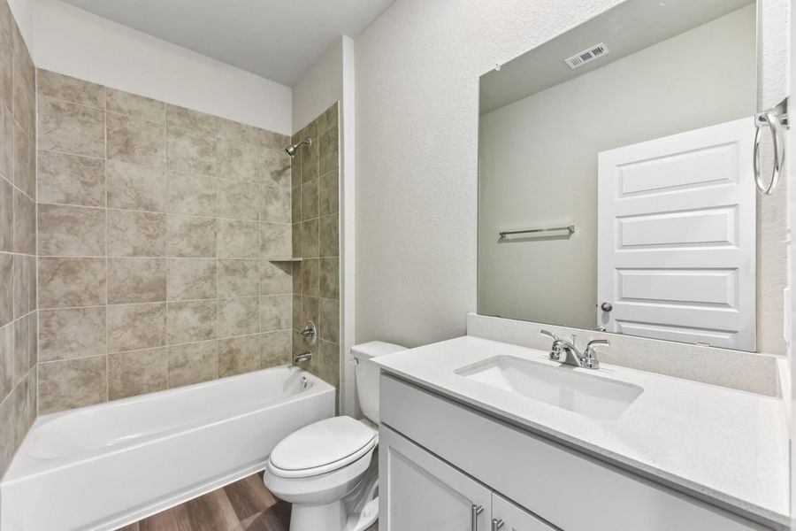 Furnished interior view inside a new home in Edgebrooke, Pflugerville (Image 9).