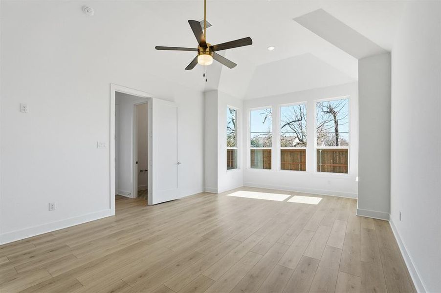 Spacious, unfurnished interior of a new home in Saddle Star Estates, Rockwall (Image 20). Spacious, unfurnished interior of a new home in Saddle Star Estates, Rockwall (Image 20).