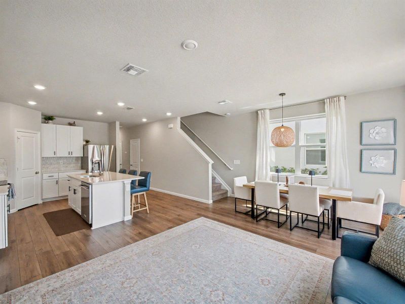 Living/Dining Living/Dining