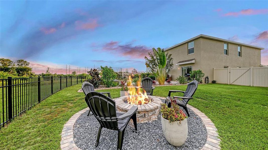 Community amenities in Bella Lago, Parrish (Image 40).