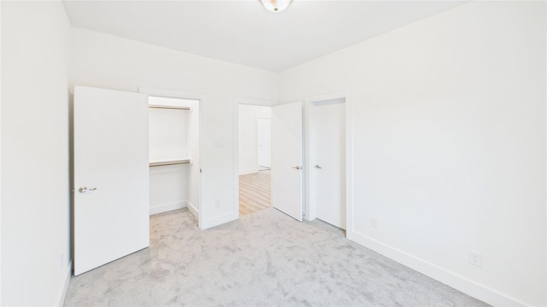 Spacious, unfurnished interior of a new home in , Houston (Image 22).