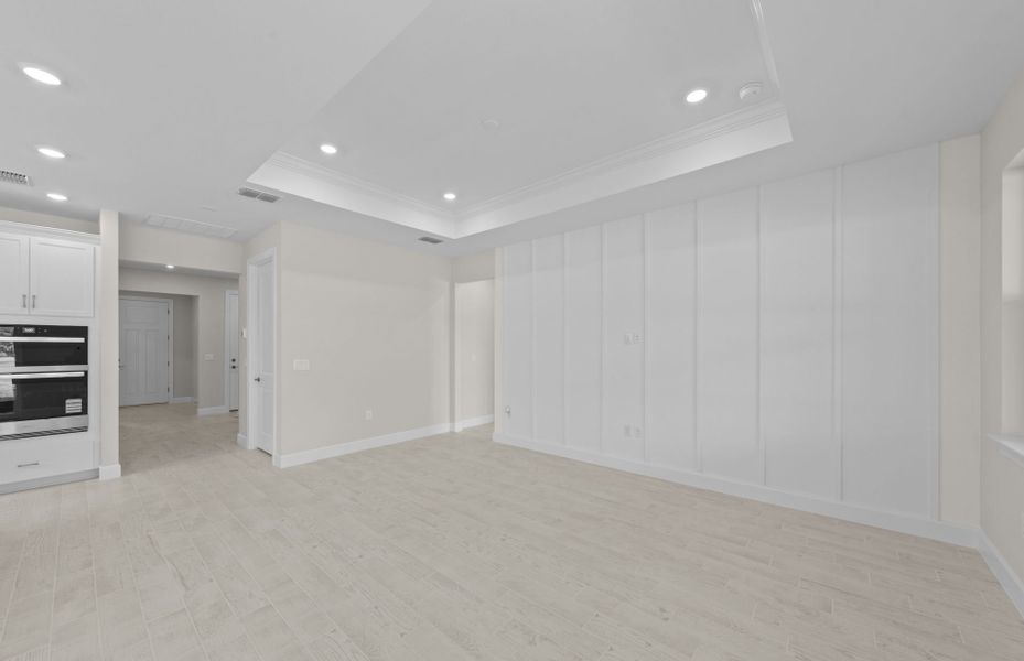 Spacious, unfurnished interior of a new home in Shores at Stillwater, Englewood (Image 29).