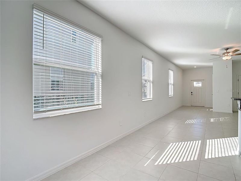 Spacious, unfurnished interior of a new home in , Land O' Lakes (Image 23).