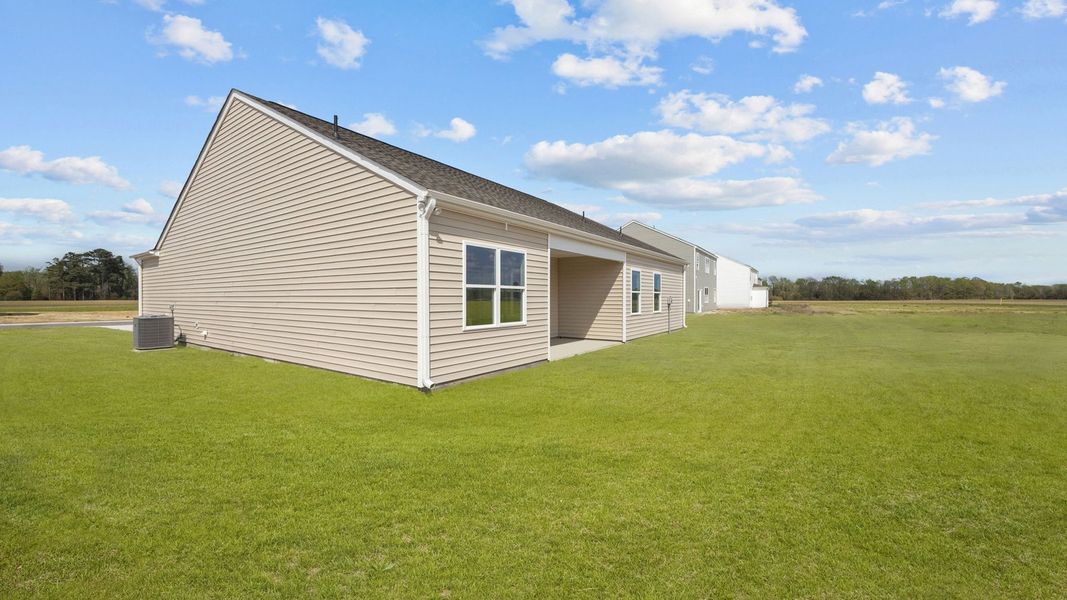 Exterior details and patio area of a home in Dail Farm, Farmville (Image 3).