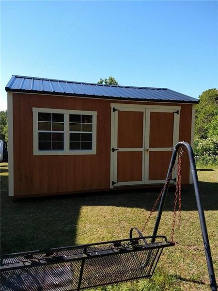 Exterior details and patio area of a home in , Alto (Image 18).