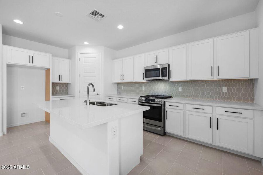 hj-az-phoenix-asante-vista-ellington-lot